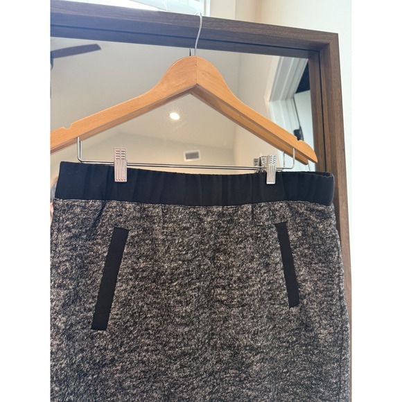 New LOFT Tweed Mini Skirt‎ Black White Classicr Pull On Career Casual LP - Picture 4 of 7